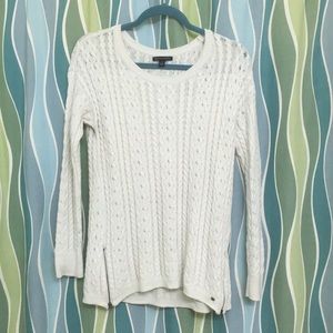 AE beautiful light sweater